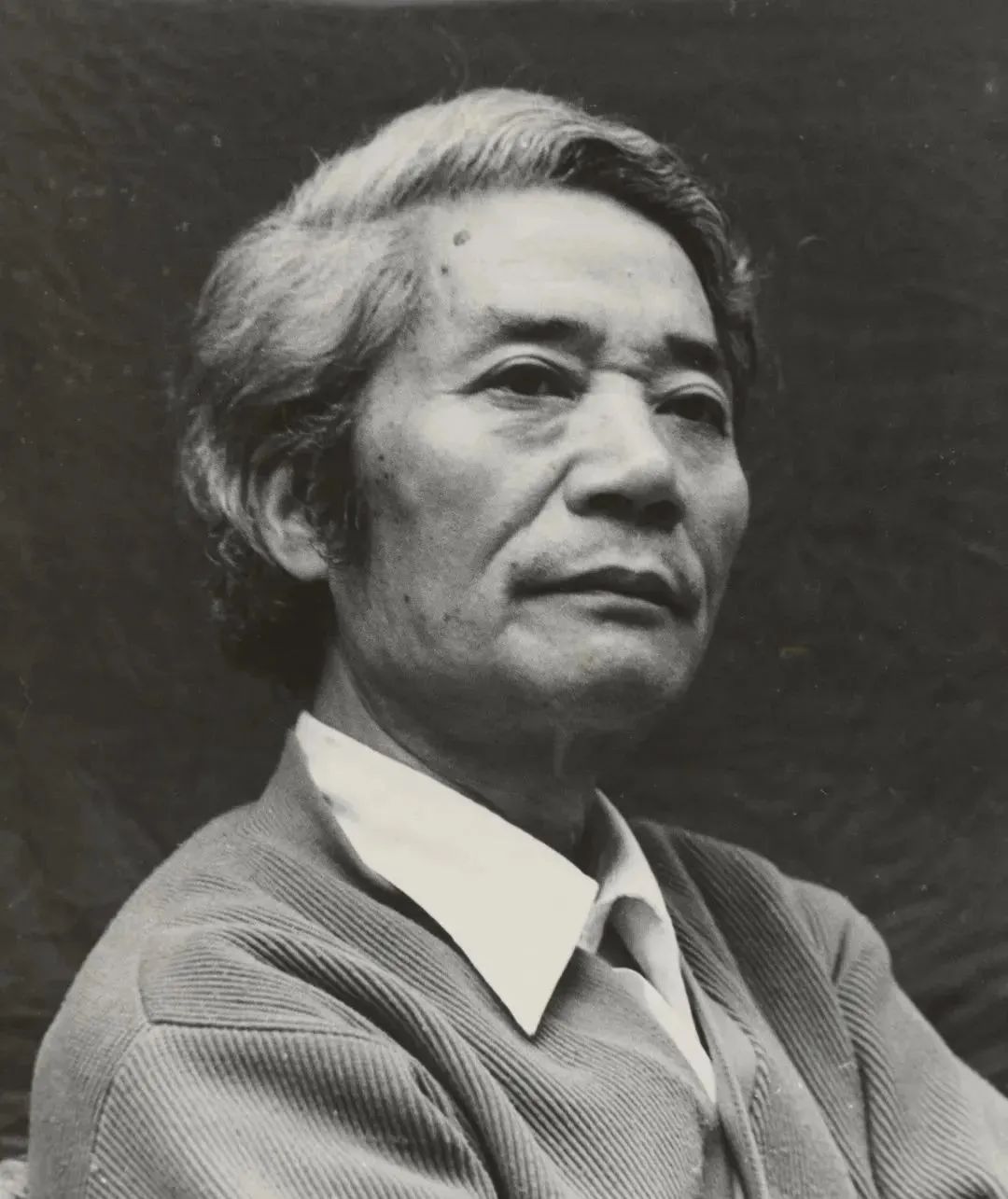 李震坚